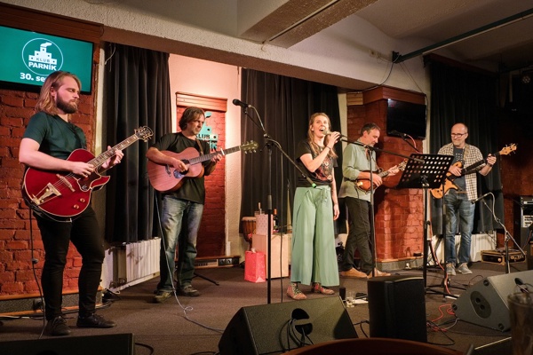 Čaroband.jpg
